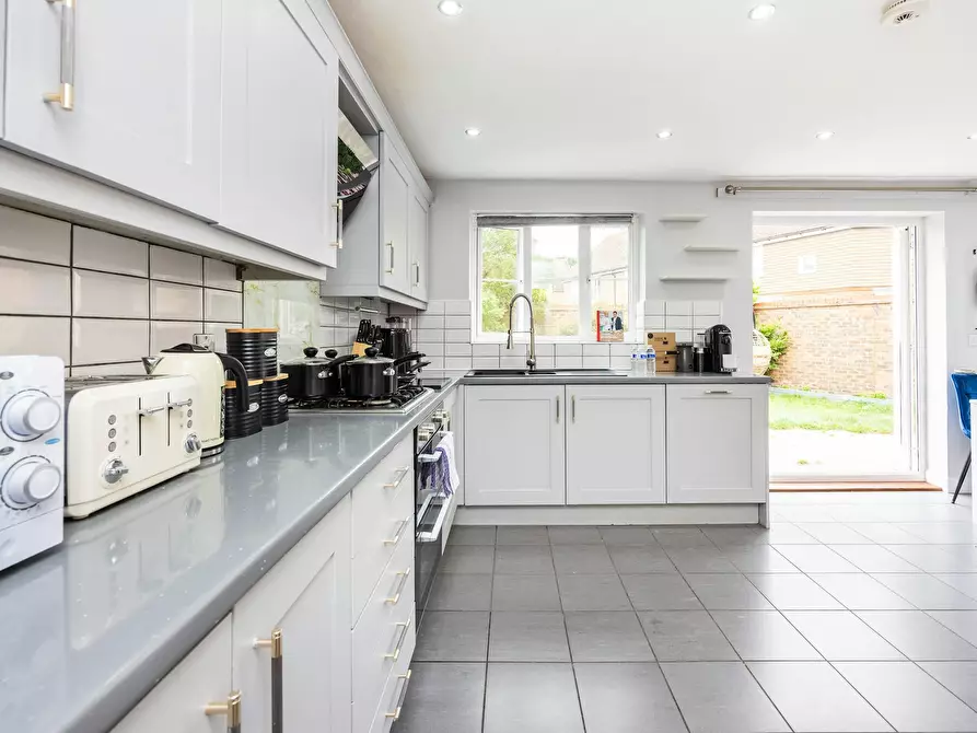 Immagine 7 di Casa indipendente in affitto  in Violet Court a Sittingbourne