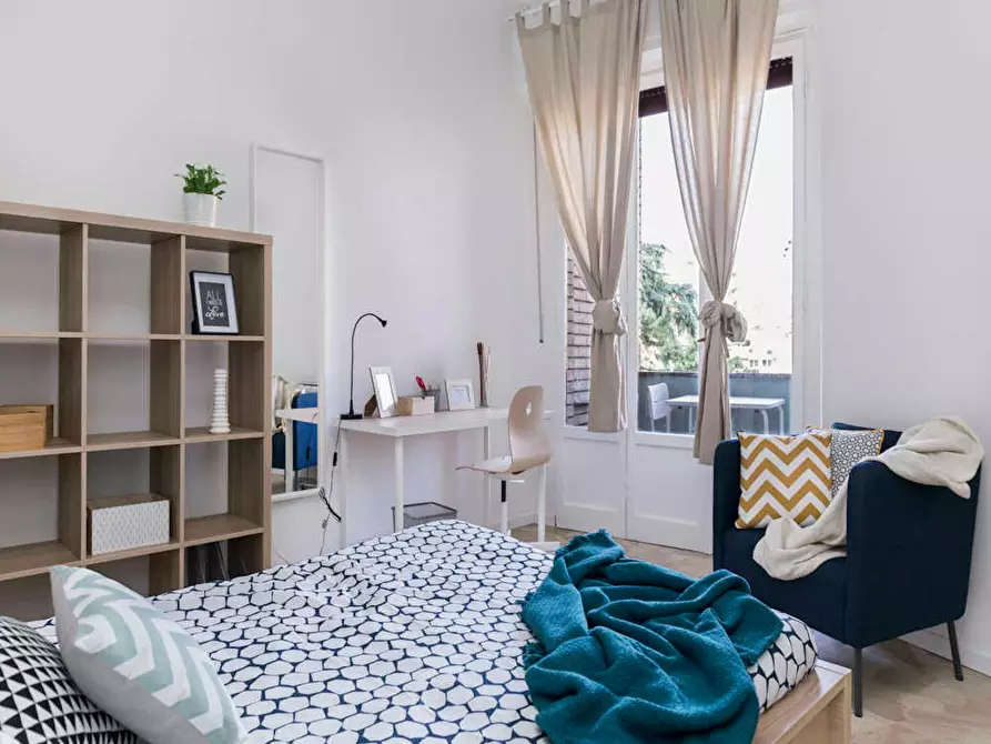 Immagine 5 di Camera in affitto  in Via Salvatore Barzilai a Milano