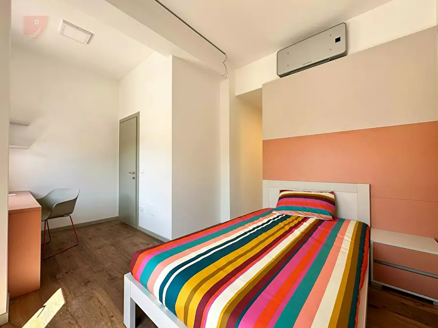 Immagine 2 di Camera in affitto  in Via Montebello a Ferrara