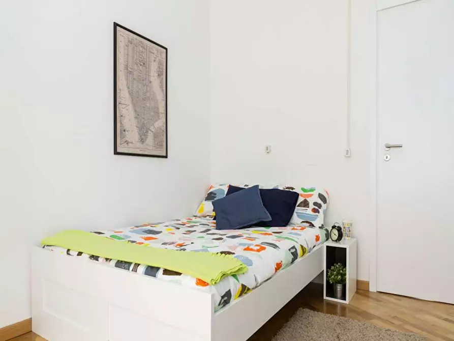 Immagine 3 di Camera in affitto  in Via Larga a Milano