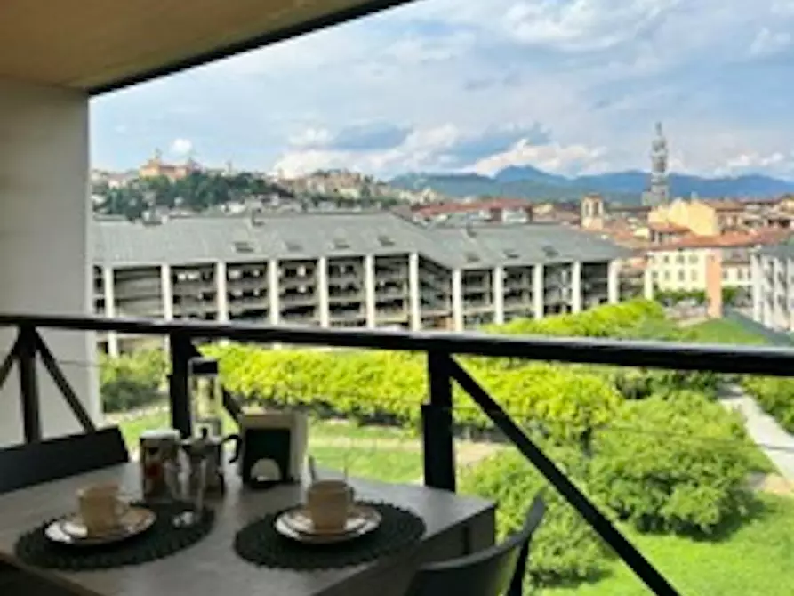 Immagine 2 di Camera in affitto  in Via Jacopo Palma il Vecchio a Bergamo