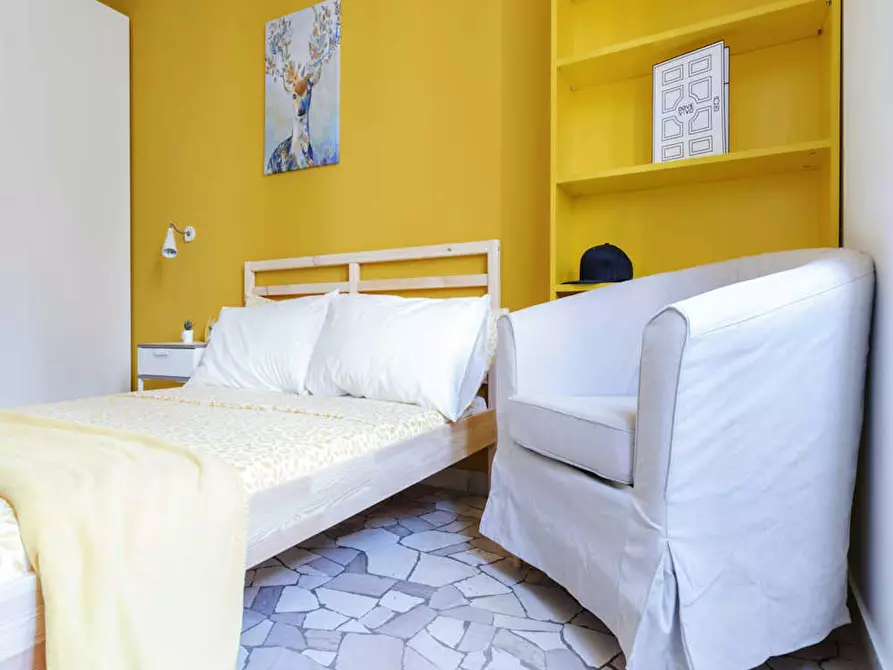 Immagine 6 di Camera in affitto  in Via Pisanello a Milano