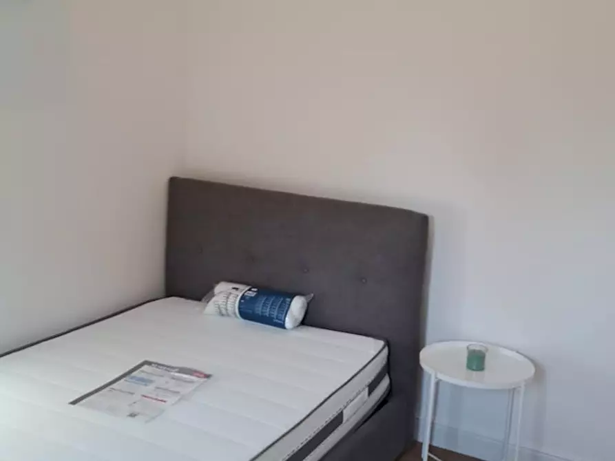 Immagine 3 di Camera in affitto  in Via Tiziano Aspetti a Padova