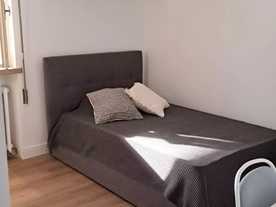 Immagine 4 di Camera in affitto  in Via Tiziano Aspetti a Padova