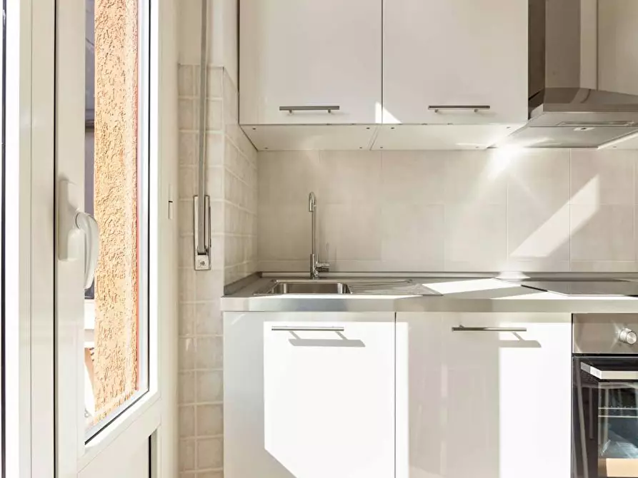 Immagine 8 di Camera in affitto  in Via Pantigliate a Milano