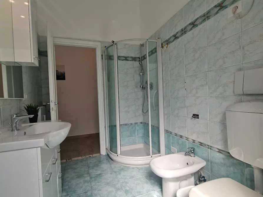 Immagine 10 di Camera in affitto  in Via Sabotino a Roma