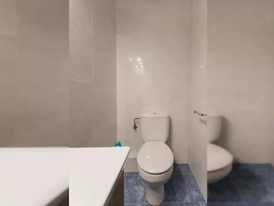 Immagine 9 di Camera in affitto  in Carrer Severo Ochoa a Burjassot