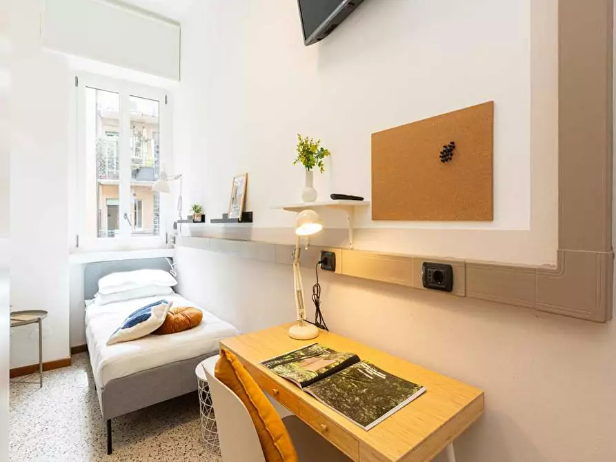 Immagine 1 di Camera in affitto  in Via Nino Bixio a Milano