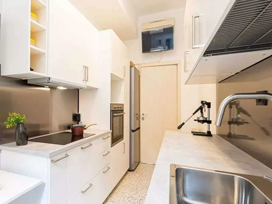 Immagine 9 di Camera in affitto  in Via Nino Bixio a Milano