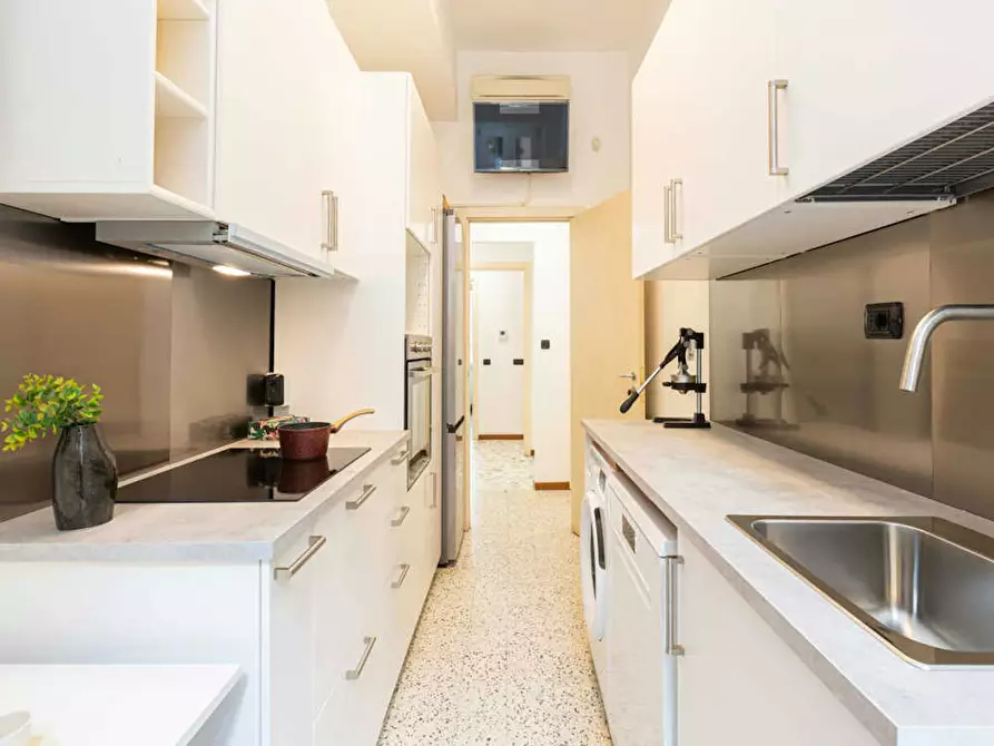 Immagine 7 di Camera in affitto  in Via Nino Bixio a Milano