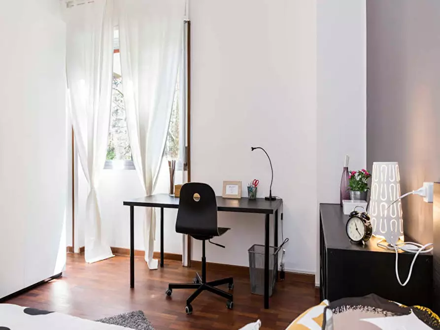 Immagine 4 di Camera in affitto  in Via Giuseppe Frua a Milano