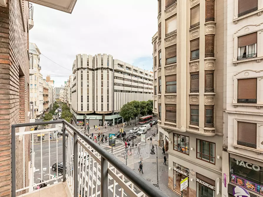 Immagine 10 di Camera in affitto  in Pasaje Doctor Serra a Valencia
