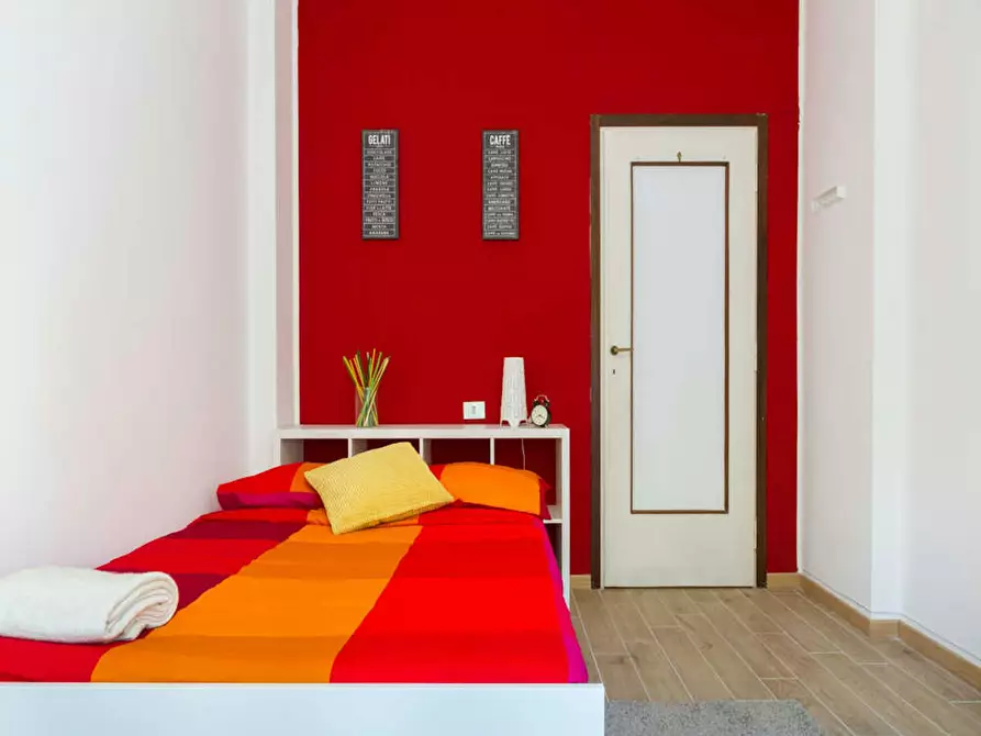 Immagine 2 di Camera in affitto  in Via Raffaello Bertieri a Milano