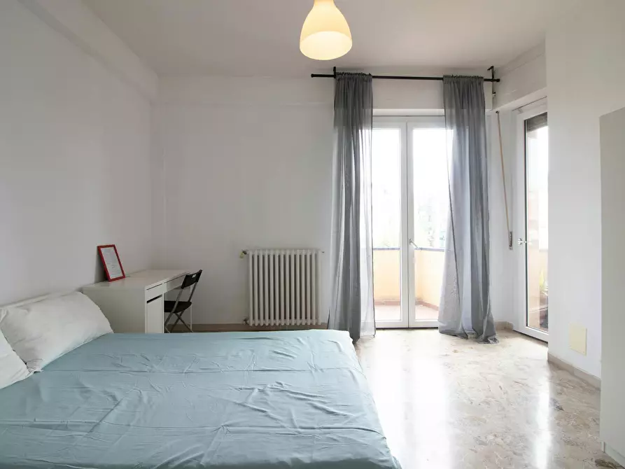 Immagine 2 di Camera in affitto  in Via Francesco Baracca a Firenze