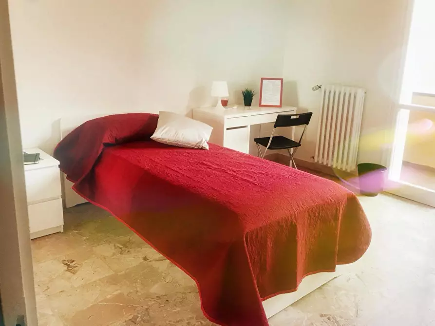 Immagine 9 di Camera in affitto  in Via Francesco Baracca a Firenze