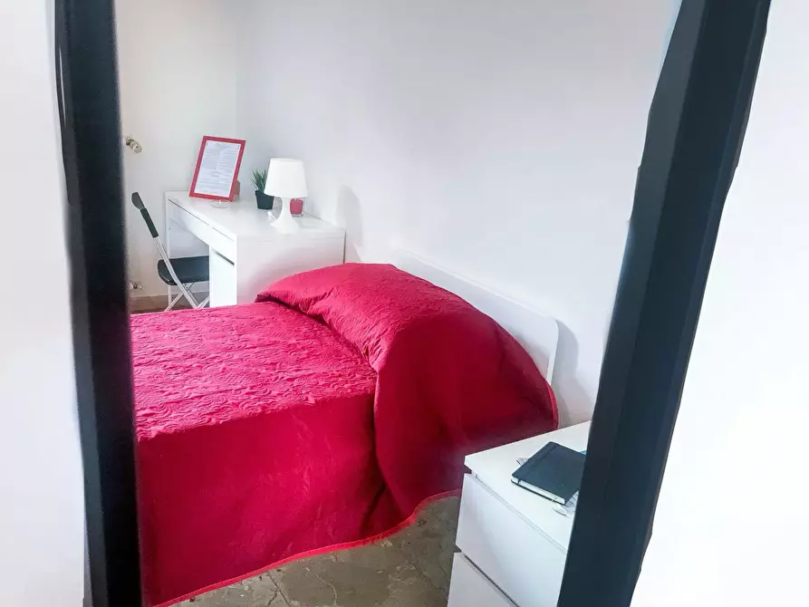 Immagine 2 di Camera in affitto  in Via Francesco Baracca a Firenze