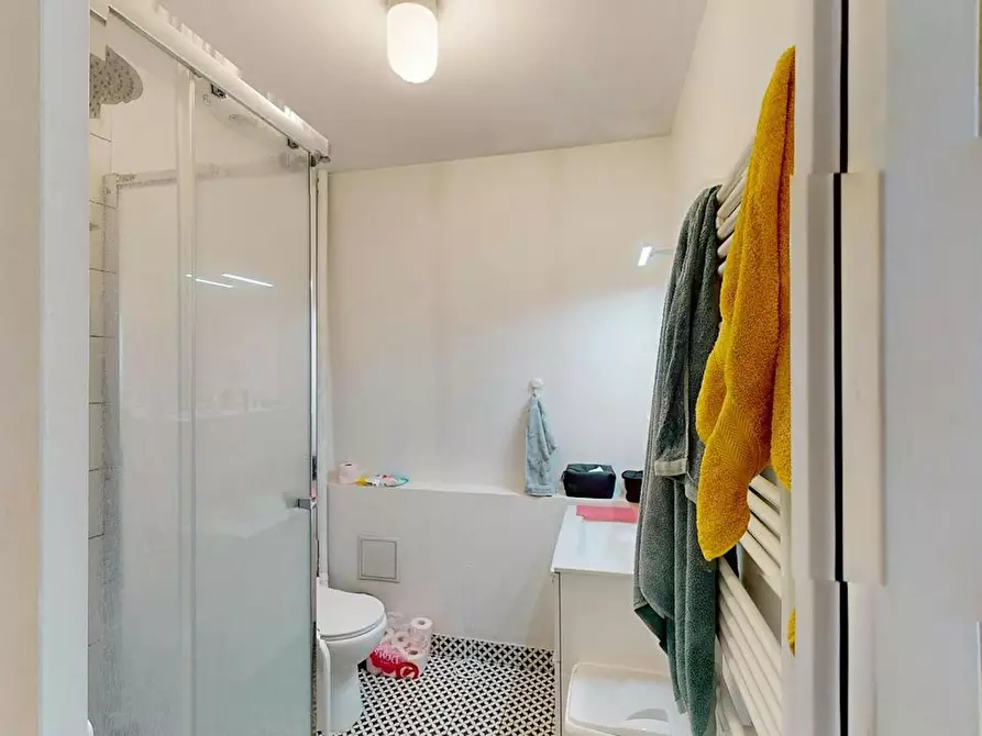 Immagine 7 di Camera in affitto  in Rue de Douai a Lille