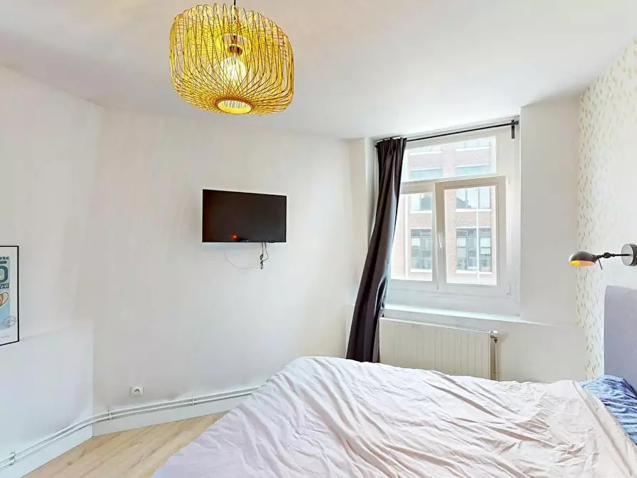 Immagine 5 di Camera in affitto  in Rue de Douai a Lille