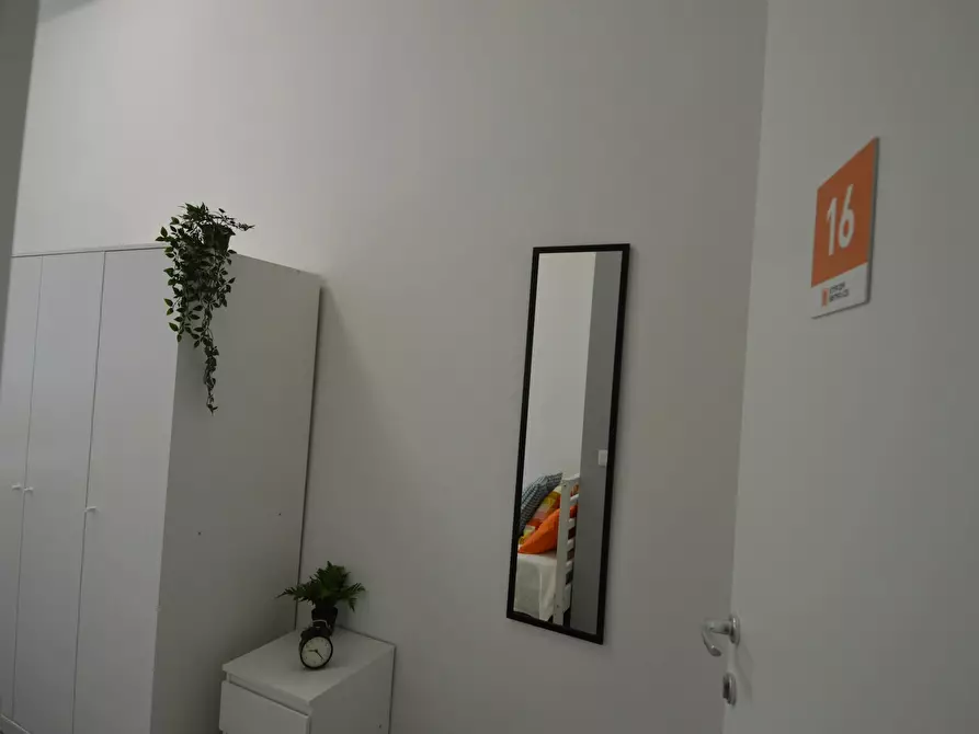 Immagine 4 di Camera in affitto  in Vicolo Franco Villa a Reggio Nell'emilia