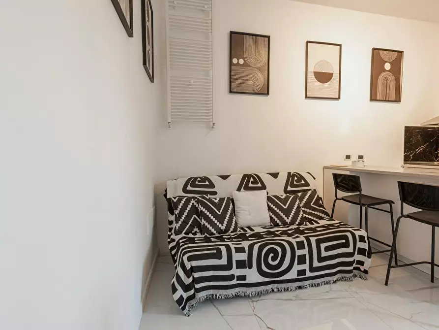 Immagine 10 di Appartamento in affitto  in Via Guelfa a Firenze