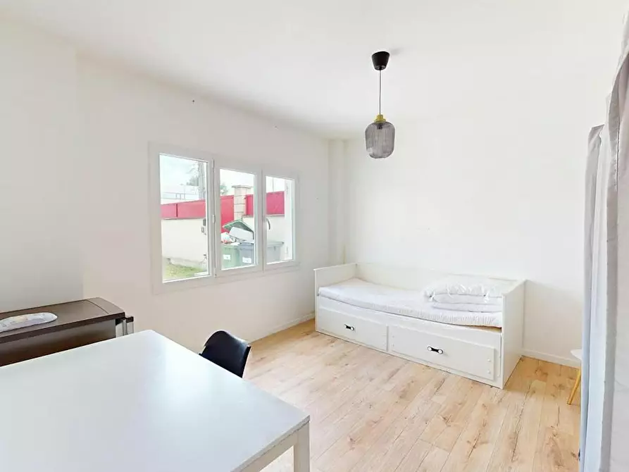 Immagine 3 di Camera in affitto  in Rue Louis Mondaut a Cenon