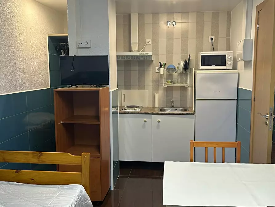 Immagine 4 di Appartamento in affitto  in Carrer de Sants a Barcelona