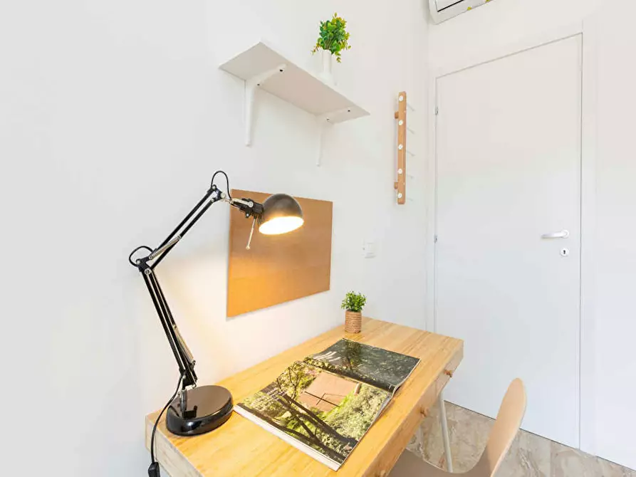 Immagine 10 di Camera in affitto  in Via Carlo Boncompagni a Milano