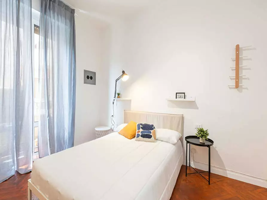 Immagine 1 di Camera in affitto  in Via Carlo Boncompagni a Milano