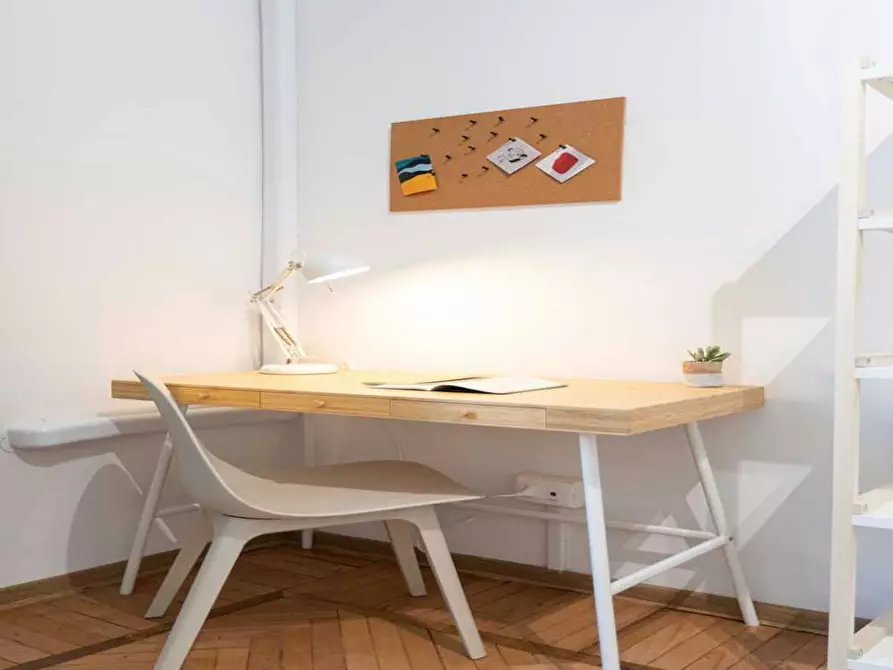 Immagine 10 di Camera in affitto  in Via Macedonio Melloni a Milano