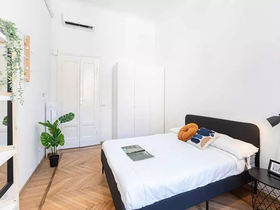 Immagine 4 di Camera in affitto  in Via Macedonio Melloni a Milano