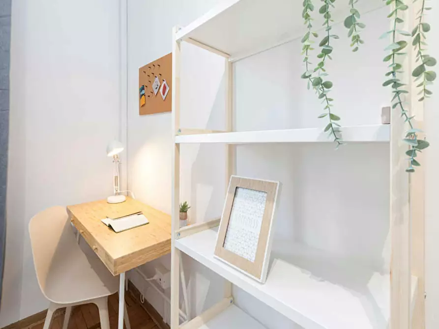 Immagine 9 di Camera in affitto  in Via Macedonio Melloni a Milano