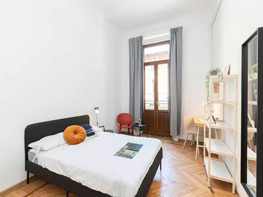 Immagine 1 di Camera in affitto  in Via Macedonio Melloni a Milano