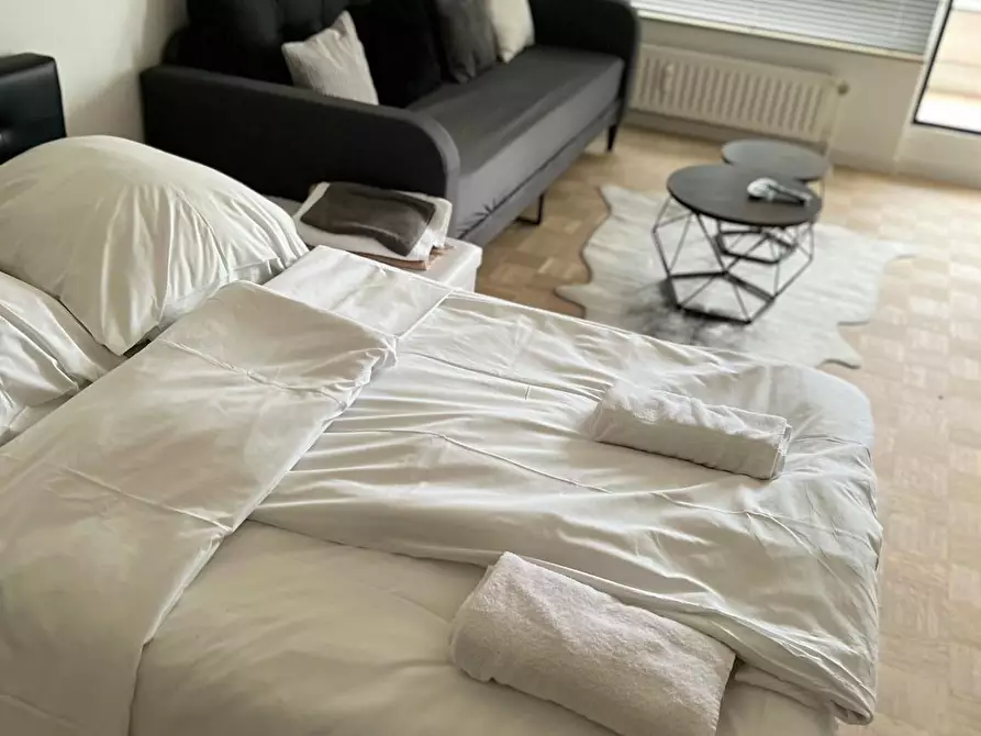 Immagine 8 di Appartamento in affitto  in Genter Straße a Köln