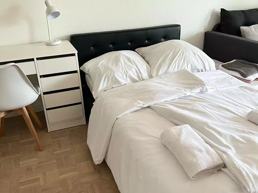 Immagine 10 di Appartamento in affitto  in Genter Straße a Köln