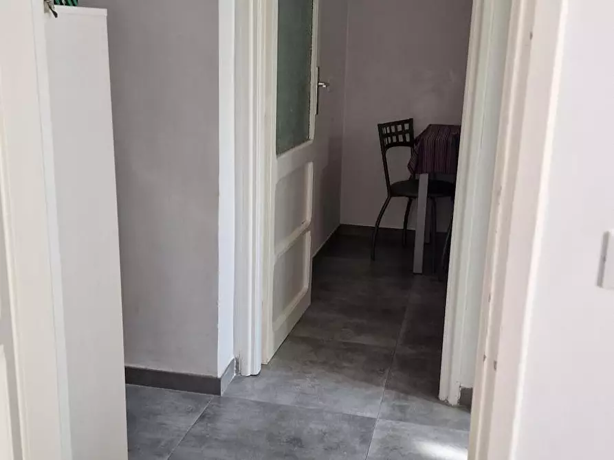 Immagine 2 di Camera in affitto  in Via Vinicio Cortese a Ciampino