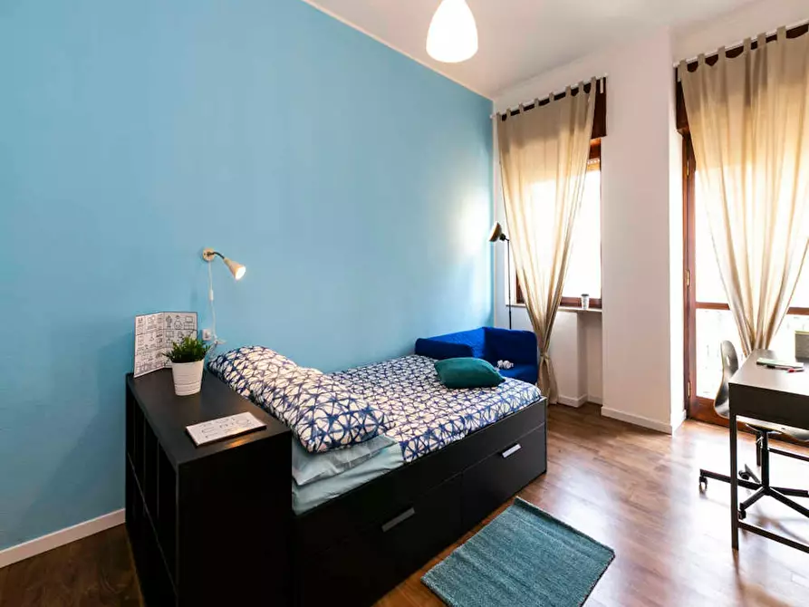 Immagine 3 di Camera in affitto  in Viale Beatrice d'Este a Milano