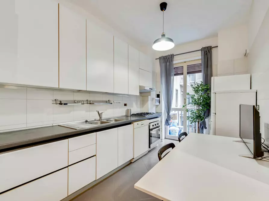 Immagine 9 di Camera in affitto  in Via Copernico a Milano