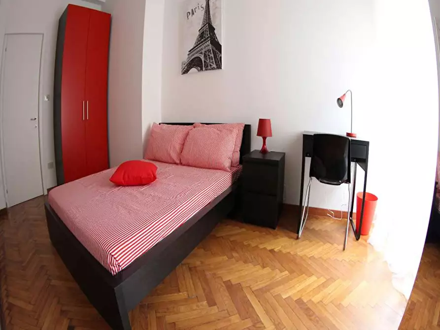 Immagine 2 di Camera in affitto  in Via Felice Casati a Milano