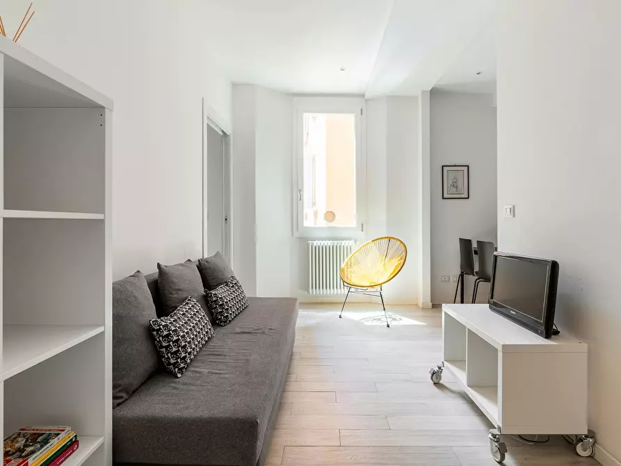 Immagine 2 di Appartamento in affitto  in Via Canonica a Bologna