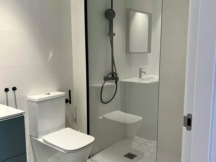 Immagine 3 di Camera in affitto  in Baix de la Mar a Valencia