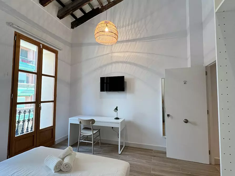 Immagine 6 di Camera in affitto  in Baix de la Mar a Valencia
