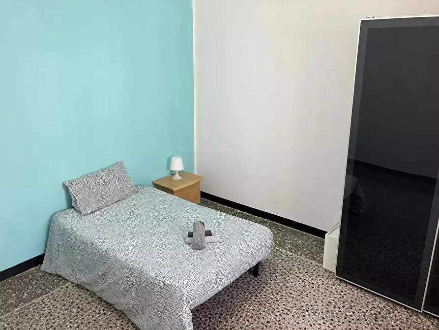 Immagine 2 di Camera in affitto  in Salita Piano di Rocca a Genova