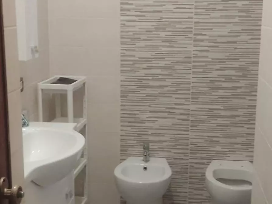 Immagine 5 di Camera in affitto  in Via Masurio Sabino a Roma