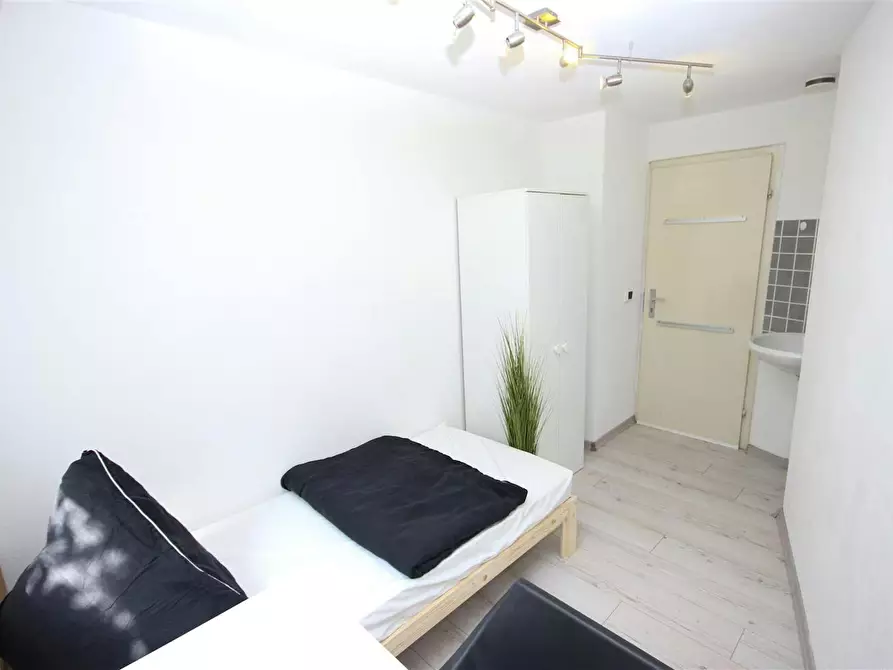 Immagine 3 di Camera in affitto  in Endersbacher Straße a Stuttgart Bad Cannstatt