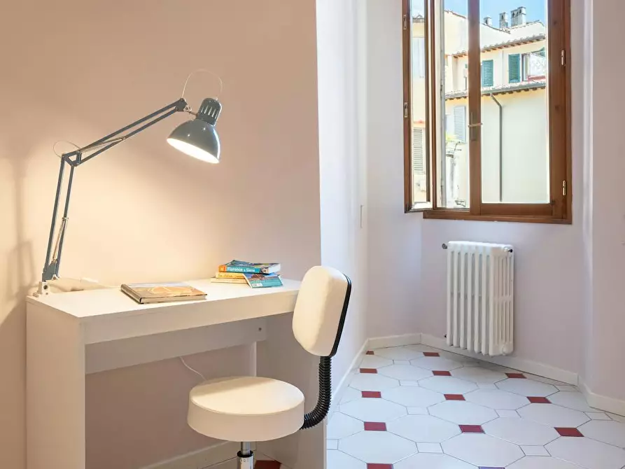 Immagine 10 di Casa indipendente in affitto  in Via degli Alfani a Firenze