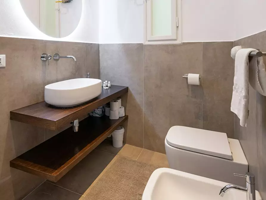 Immagine 5 di Casa indipendente in affitto  in Via degli Alfani a Firenze