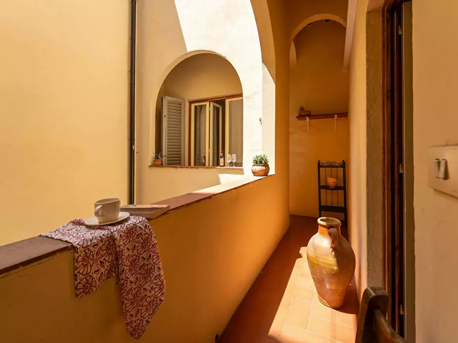 Immagine 5 di Casa indipendente in affitto  in Via Maggio a Firenze