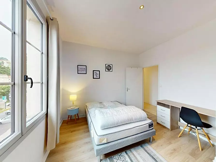 Immagine 2 di Camera in affitto  in Rue de l'Intendant Le Nain a Poitiers