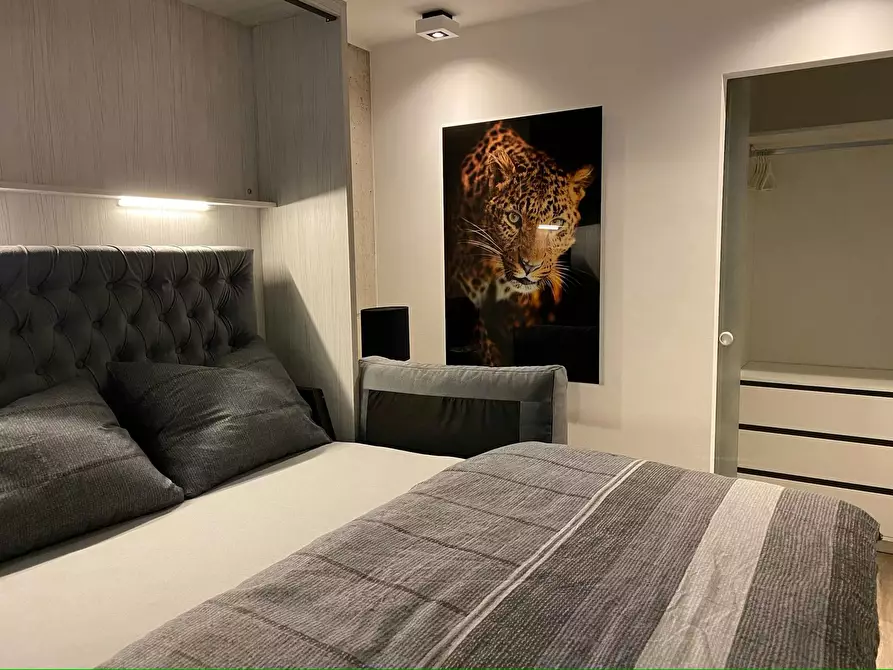 Immagine 9 di Appartamento in affitto  in Brunnenstraße a Düsseldorf