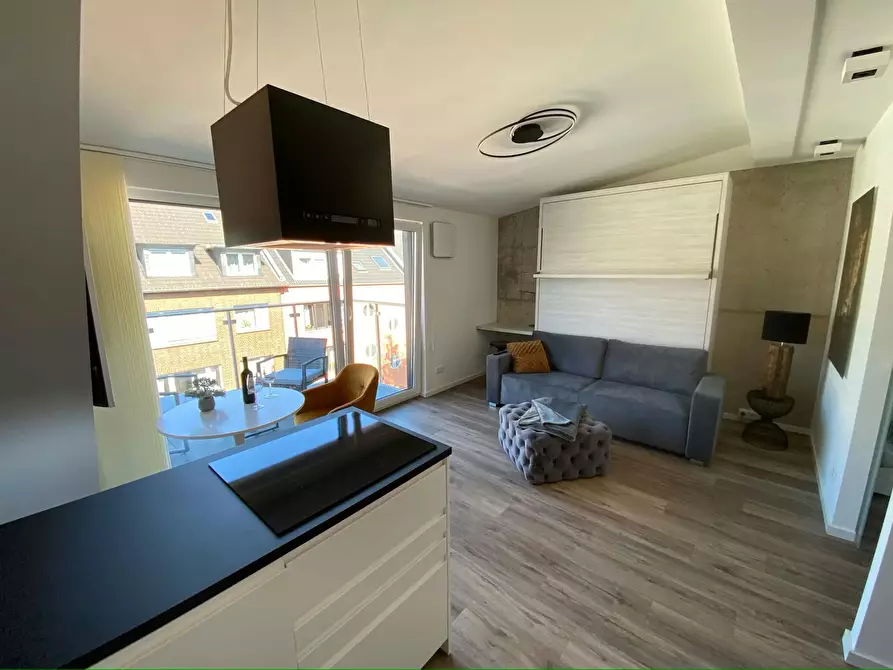Immagine 7 di Appartamento in affitto  in Brunnenstraße a Düsseldorf